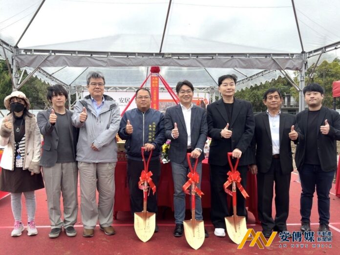 國家住都中心桃園大溪「太武安居」社宅動土典禮大合照(圖/國家住都中心)