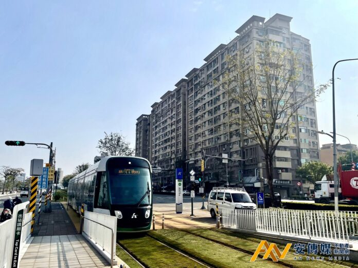 高雄輕軌「這站」房價年漲破4成