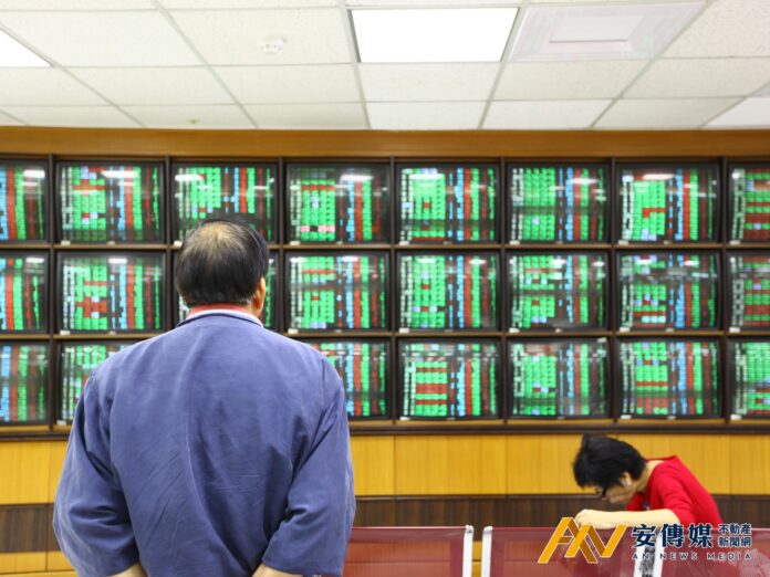股災+信用管制+金檢「房市難樂觀」？