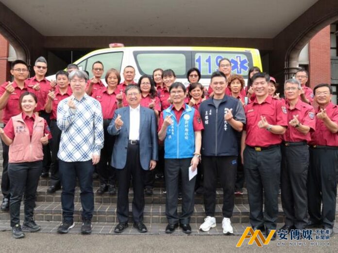富宇建設捐贈救護車 助竹縣強化救護量能