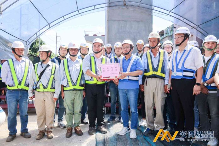 侯友宜視察捷運土城樹林線工程 籲中央「這件事」