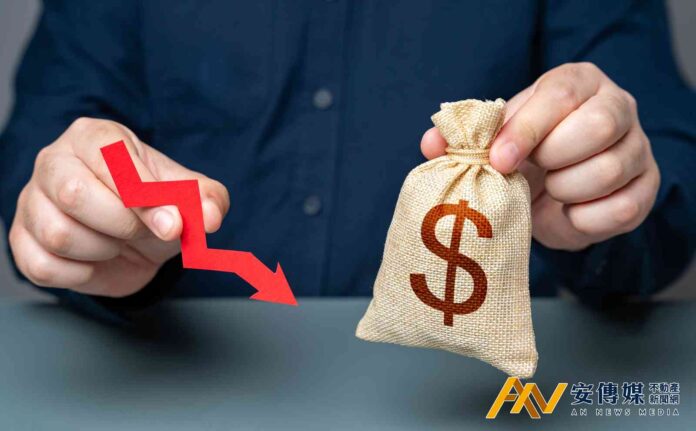 「金龍海嘯」後第10個月，房市「三線齊跌」