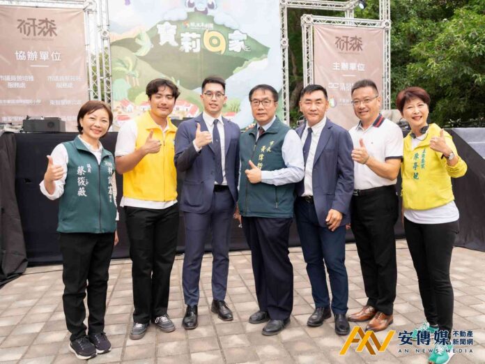 清景麟×紙風車《寶莉回家》台南東區首演，黃偉哲到場力挺