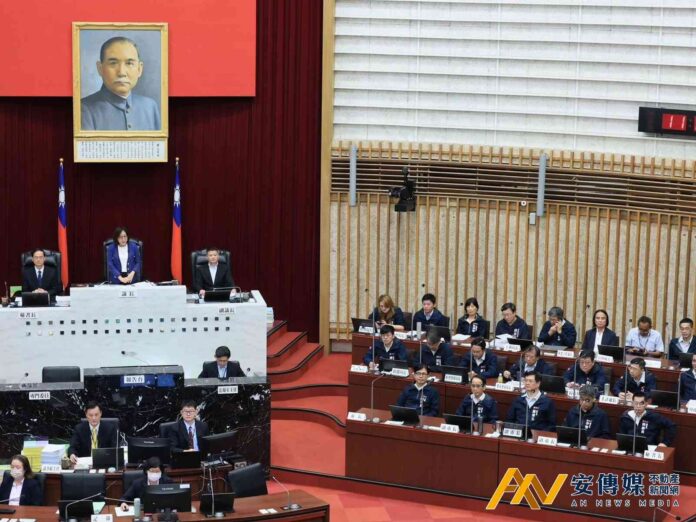 陳其邁盼儘速通過土石方管理自治條例修法 完善管理機制