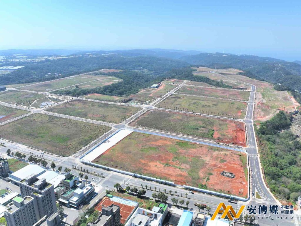 秀朗橋住宅區、林口AI園區12/3開標