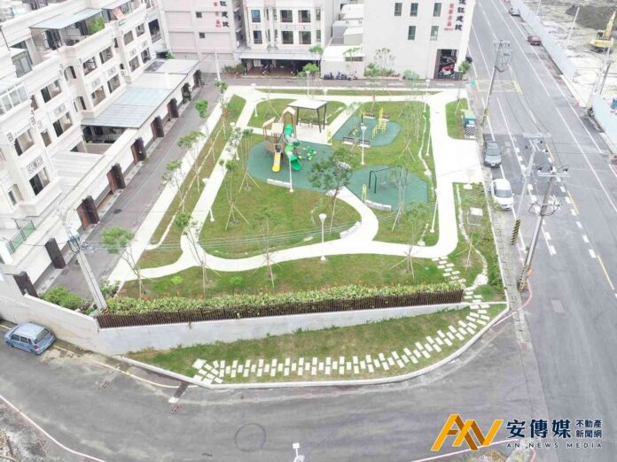 高雄橋頭仕豐新亮點！公兒10公園正式開放