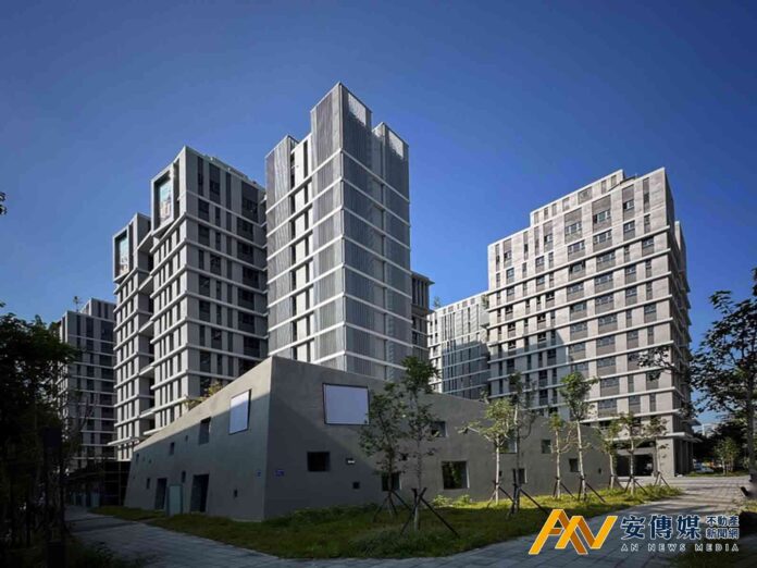 台中「育賢二期」拿下2025台灣建築獎佳作