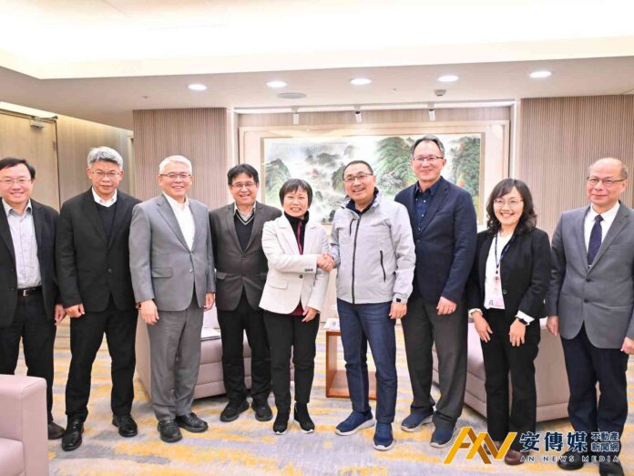內政部拜會新北市府 侯友宜：配合中央，攜手推動社會住宅