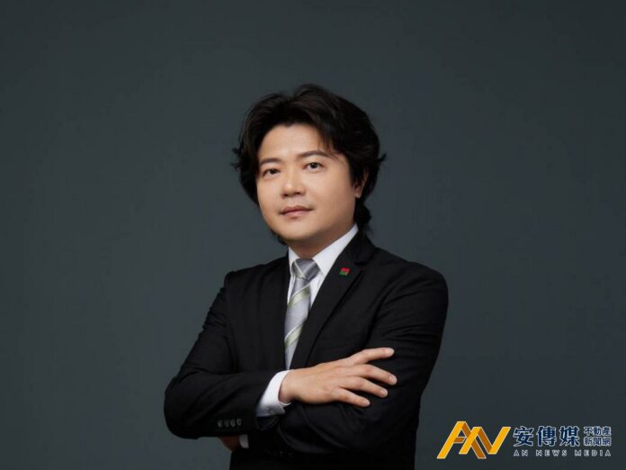 信義房屋蔡佳勳以信任帶領團隊創佳績 獲金仲獎楷模