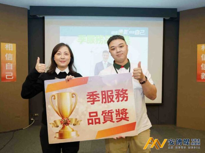 交大碩士投身信義房仲，他拿下100％顧客滿意率