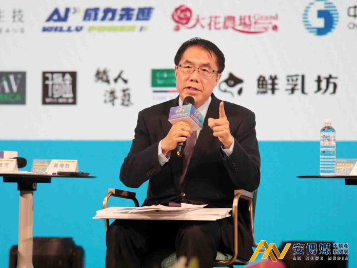 黃偉哲出席大南方科技S廊帶論壇